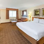 La Quinta Inn By Wyndham San Antonio Market Square