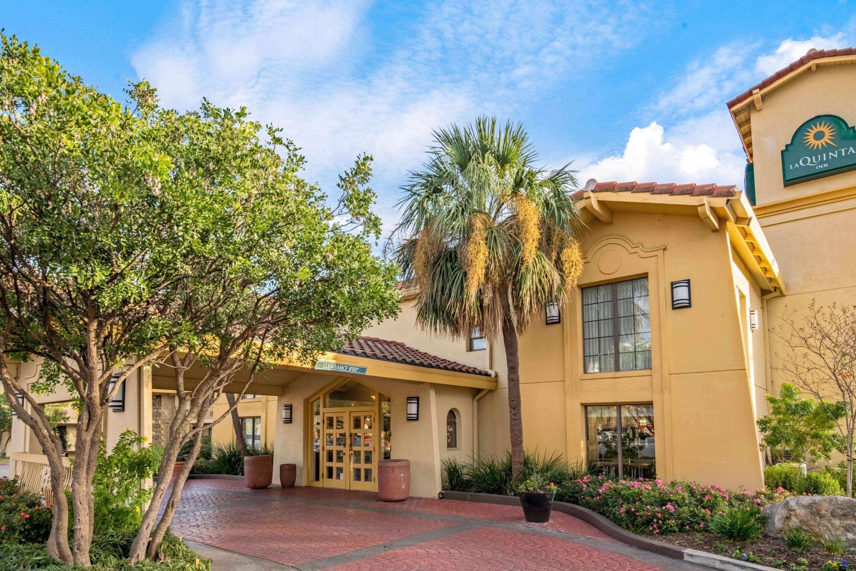 La Quinta By Wyndham Market Square Hotel