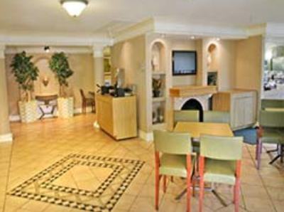 La Quinta By Wyndham Market Square Hotel San Antonio